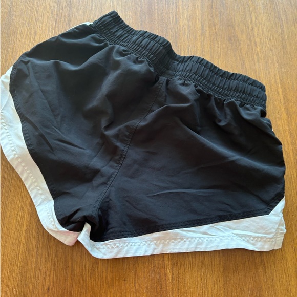 Short Under armour large - Picture 3 of 3